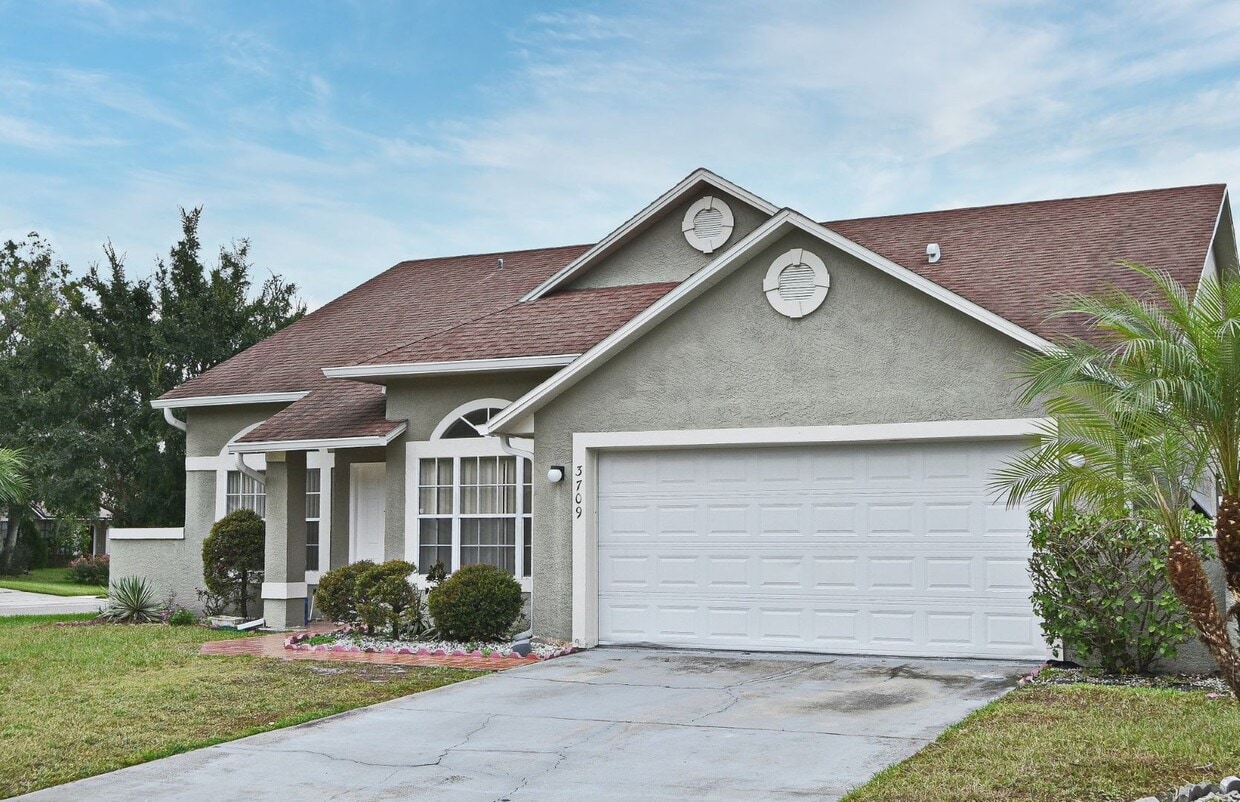 Primary Photo - 1,850 Sq Ft 3-Bed, 2-Bath Orlando Home – L...