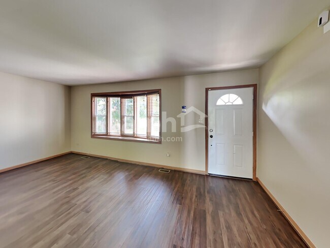 Foto del edificio - 6917 Monmouth Dr