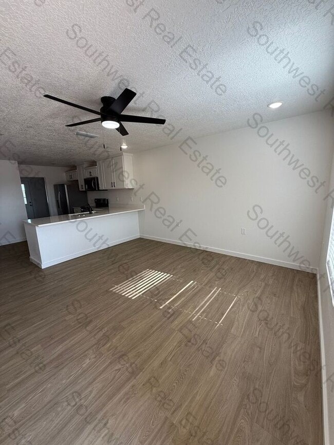 Building Photo - Brand new 2 bedroom 2 bath duplex