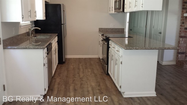 Building Photo - 419 Breton Dr