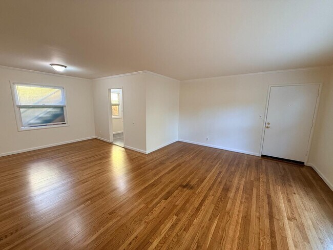 Foto del edificio - 816 Cowper St