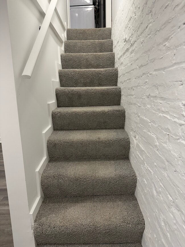 Building Photo - 710 N Luzerne Ave