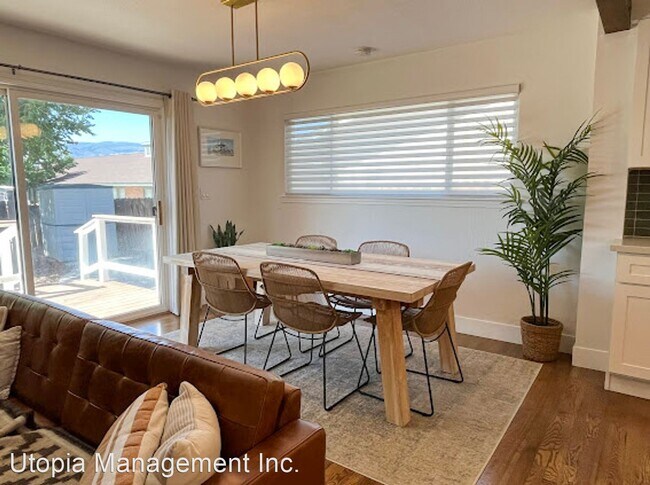 Foto del edificio - 3 br, 2 bath House - 1540 Royal Drive