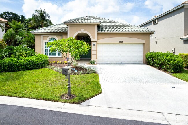 Foto del edificio - 1232 Avondale Ln
