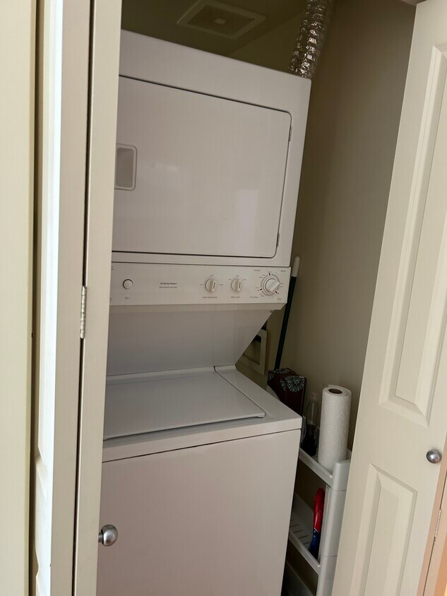 Foto principal - 118 107th Ave NE Unit B210
