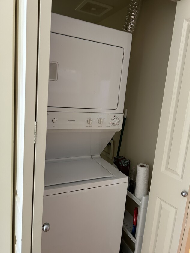 Primary Photo - 118 107th Ave NE Unit B210