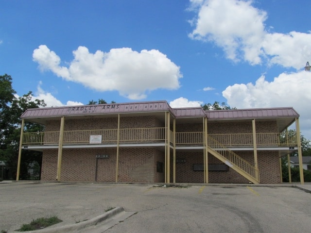Foto del edificio - Bradley Arms