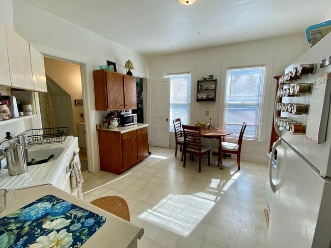 Foto del edificio - 947 E Gorham St