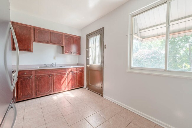 Building Photo - 4129 18th St NE