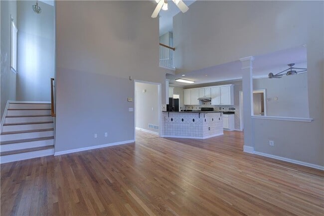 Foto del edificio - 1474 Lake Heights Cir