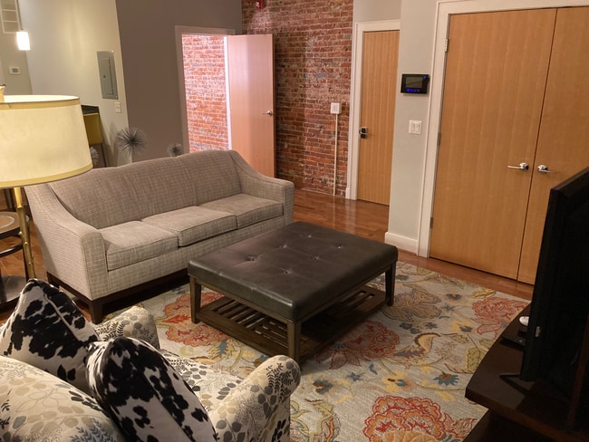 Living Room - 84 W Front St