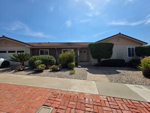 Building Photo - 6437 Elmhurst Dr