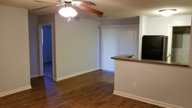 Dining Room / Kitchen - Springlake Apartments