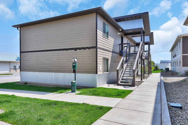 Building Photo - 901 Gibbon St