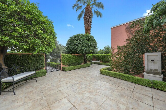 Building Photo - 47143 El Menara Cir