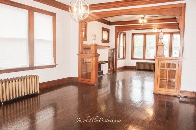 Building Photo - 8221 S Colfax Ave