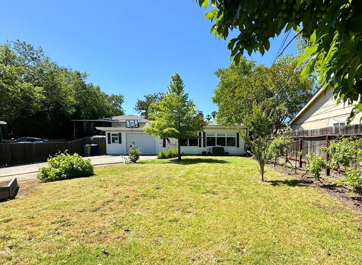 Primary Photo - Charming Property Available in July!