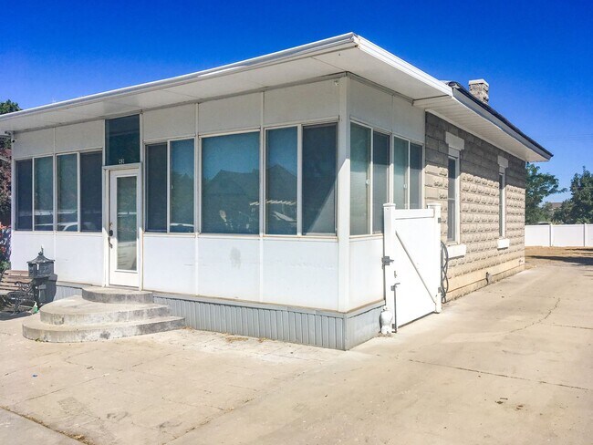 Foto del edificio - Bountiful City Office Space or residential