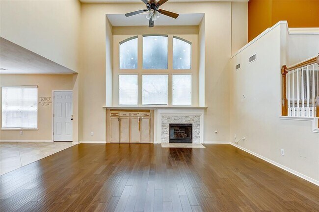 Building Photo - 4110 Royal Plantation Ln