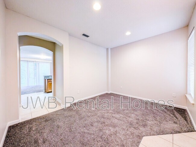 Foto del edificio - 3617 Hartsfield Forest Cir