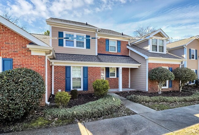 Foto del edificio - 9459 Kings Falls Dr