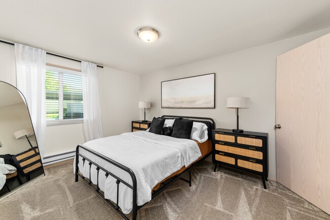 Building Photo - The Monterey Apartments