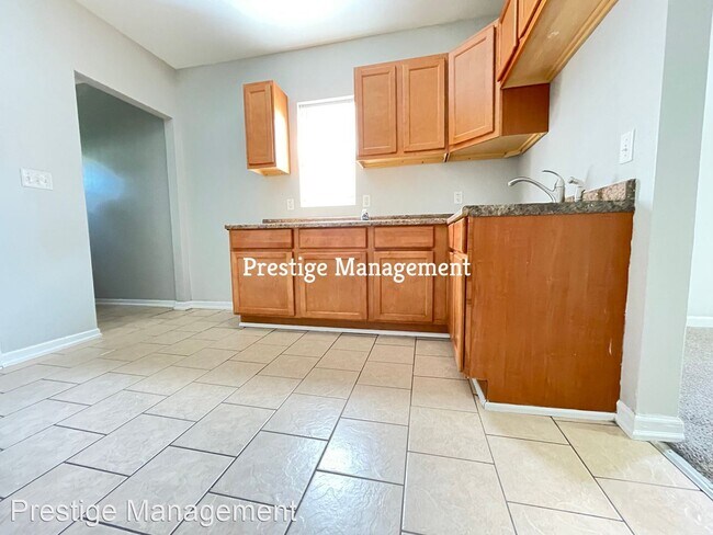 Building Photo - 3 br, 2 bath House - 1145 Polk Street
