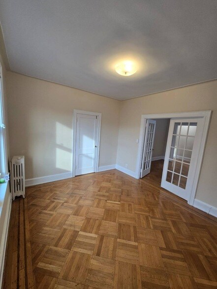 Foto del edificio - 51-23 47th St