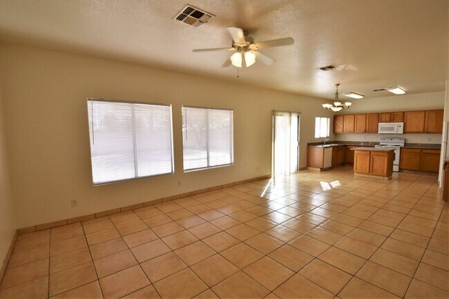 Building Photo - 16225 W Woodlands Ave