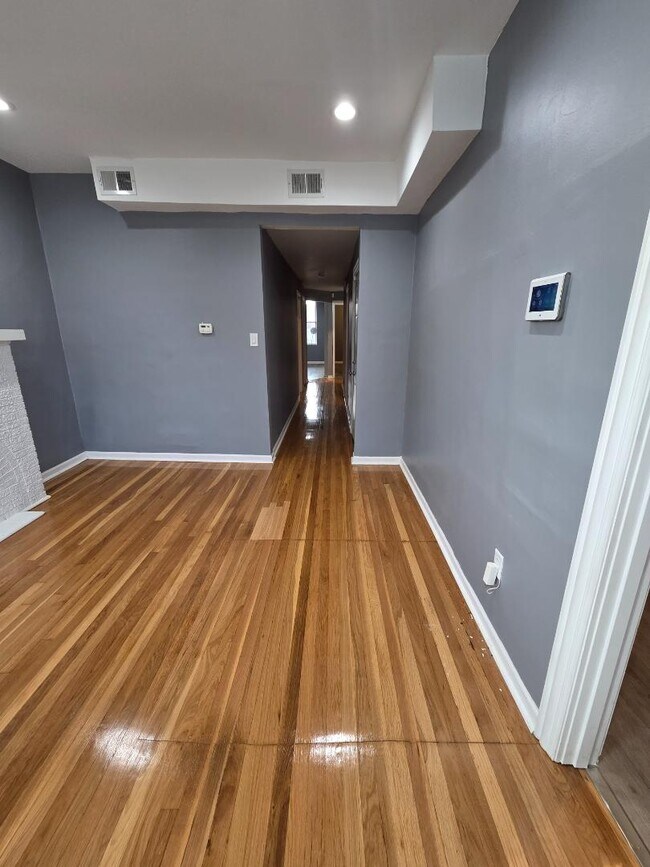 Foto del edificio - 4940 W Van Buren St