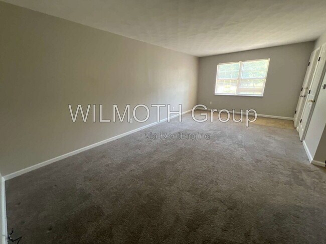 Foto del edificio - 1310 Millerwood Dr