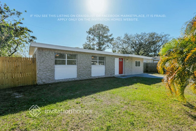 Foto del edificio - 7111 Dellwood Dr