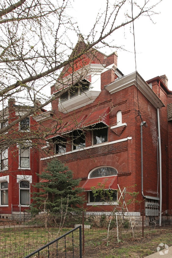 1267 S 1st St, Louisville, KY 40203 Apartments 1267 S 1st St