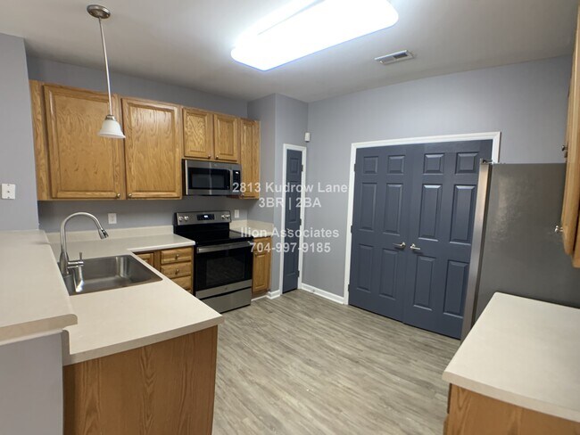 Photo - 2813 Kudrow Ln Apartment