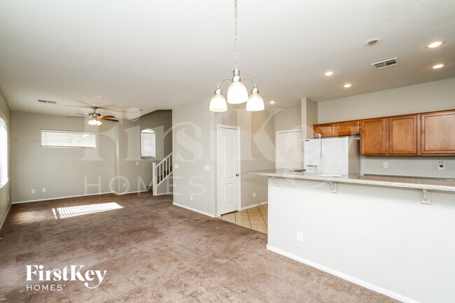 Building Photo - 10678 Allegrini Dr