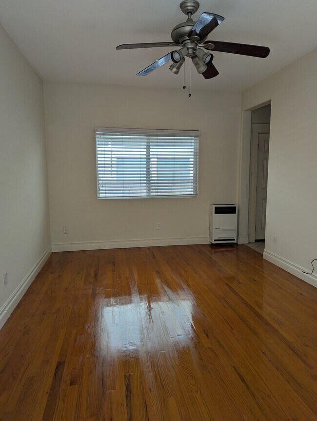 Foto del edificio - 3632 2nd St
