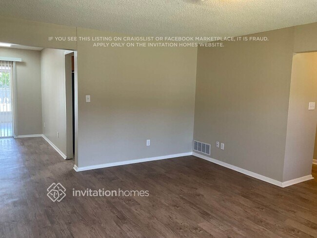 Foto del edificio - 7145 Timber Dr