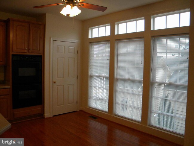 Building Photo - 13007 Blacksmith Dr