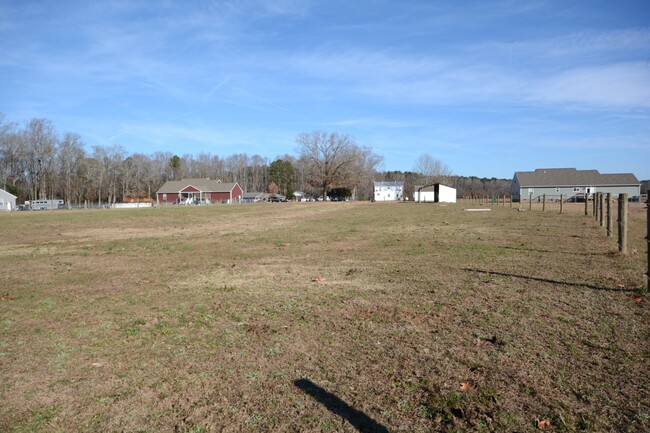Building Photo - 617 Babbtown Rd