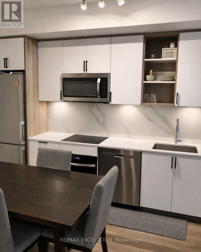 Building Photo - 543 Richmond St W