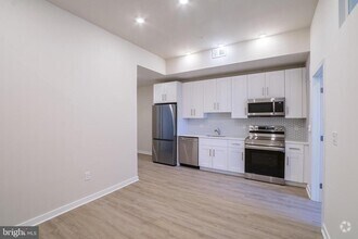 Building Photo - 1330 S Patton St