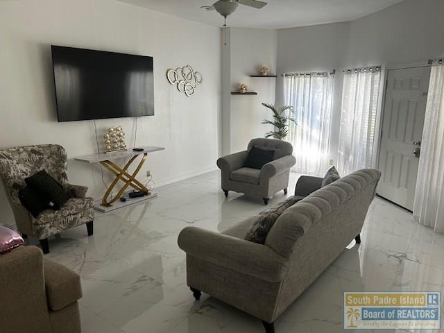 Foto del edificio - 77 Santa Isabel Blvd