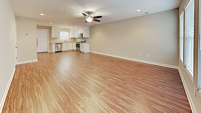 Building Photo - 309 Myatt Dr