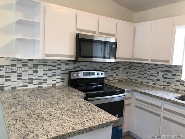 Foto del edificio - 2246 W 74th St