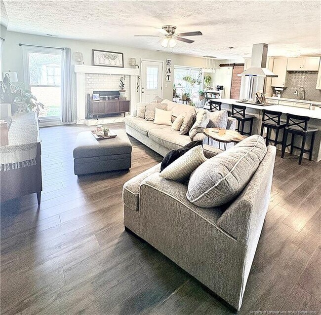 Foto del edificio - 372 Woodberry Cir