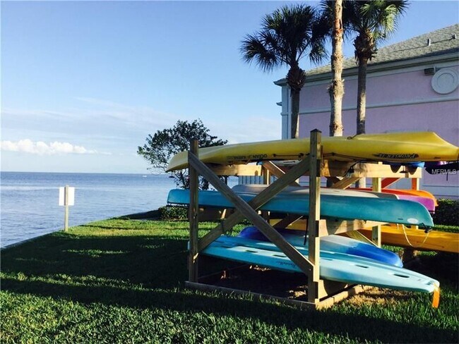 Foto del edificio - 5132 Beach Dr