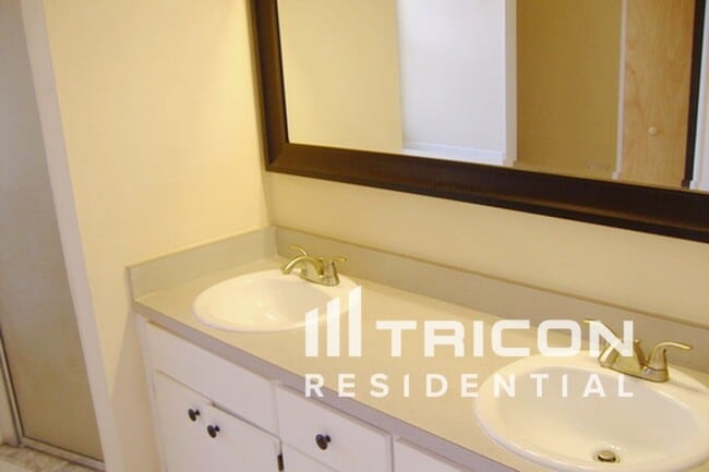 Foto del edificio - 1650 Callie Ct
