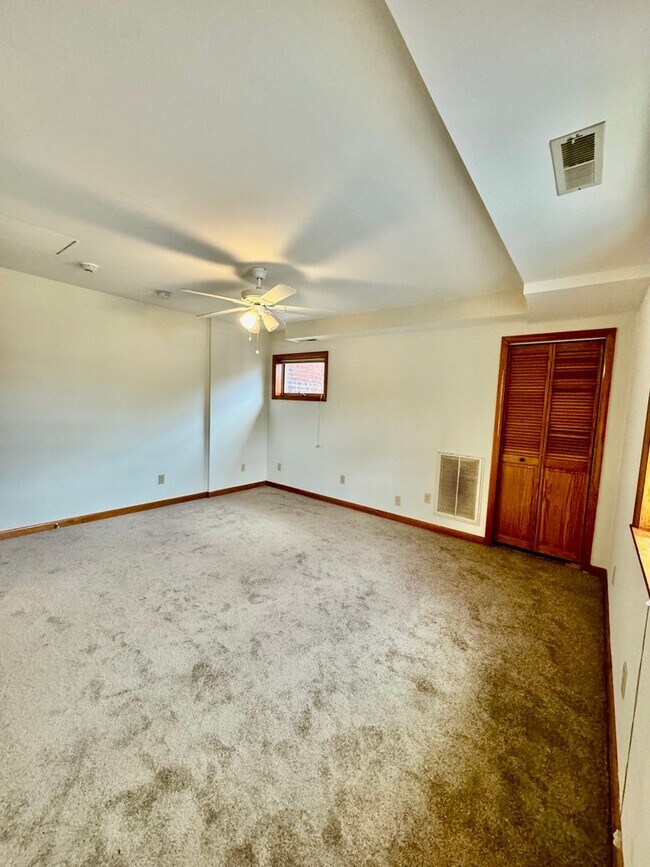 Foto del edificio - 1324-28 W Nedro Ave