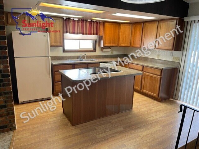 Foto del edificio - "Spacious 3-Bed, 2-Bath Duplex in Prime Billings Location – 1500 Sq Ft of Comfort!"