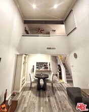 Building Photo - 1118 Valencia St